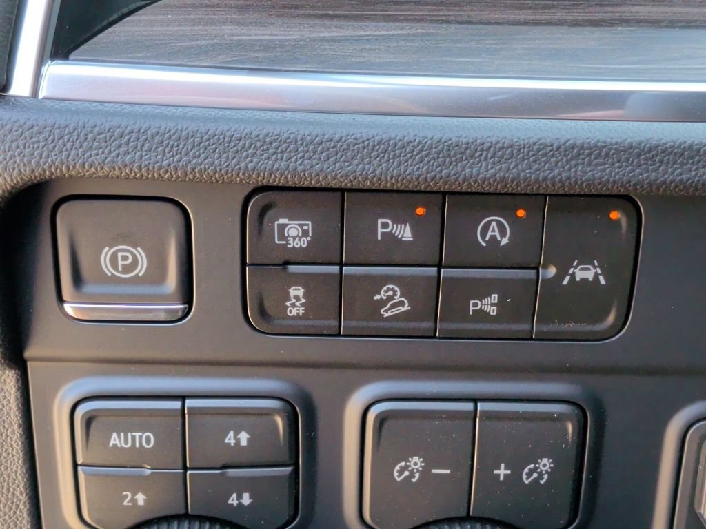 New 2026 Chevrolet Tahoe LS w/ Max Trailering Package AWD/4WD image 15