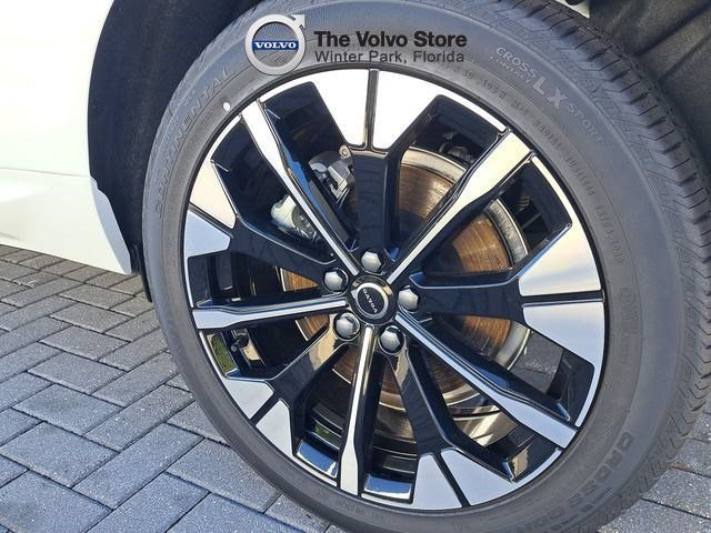 New 2026 Volvo XC60 T8 Plus w/ Protection Package Premier AWD/4WD image 12