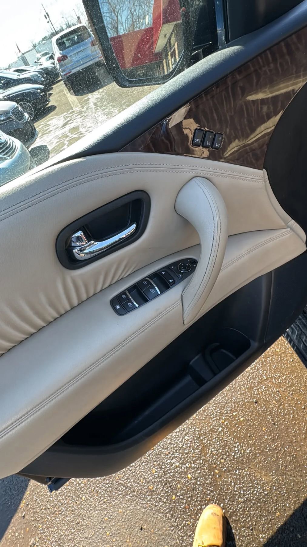 Used 2019 Nissan Armada Platinum w/ Interior Lighting Package AWD/4WD image 10