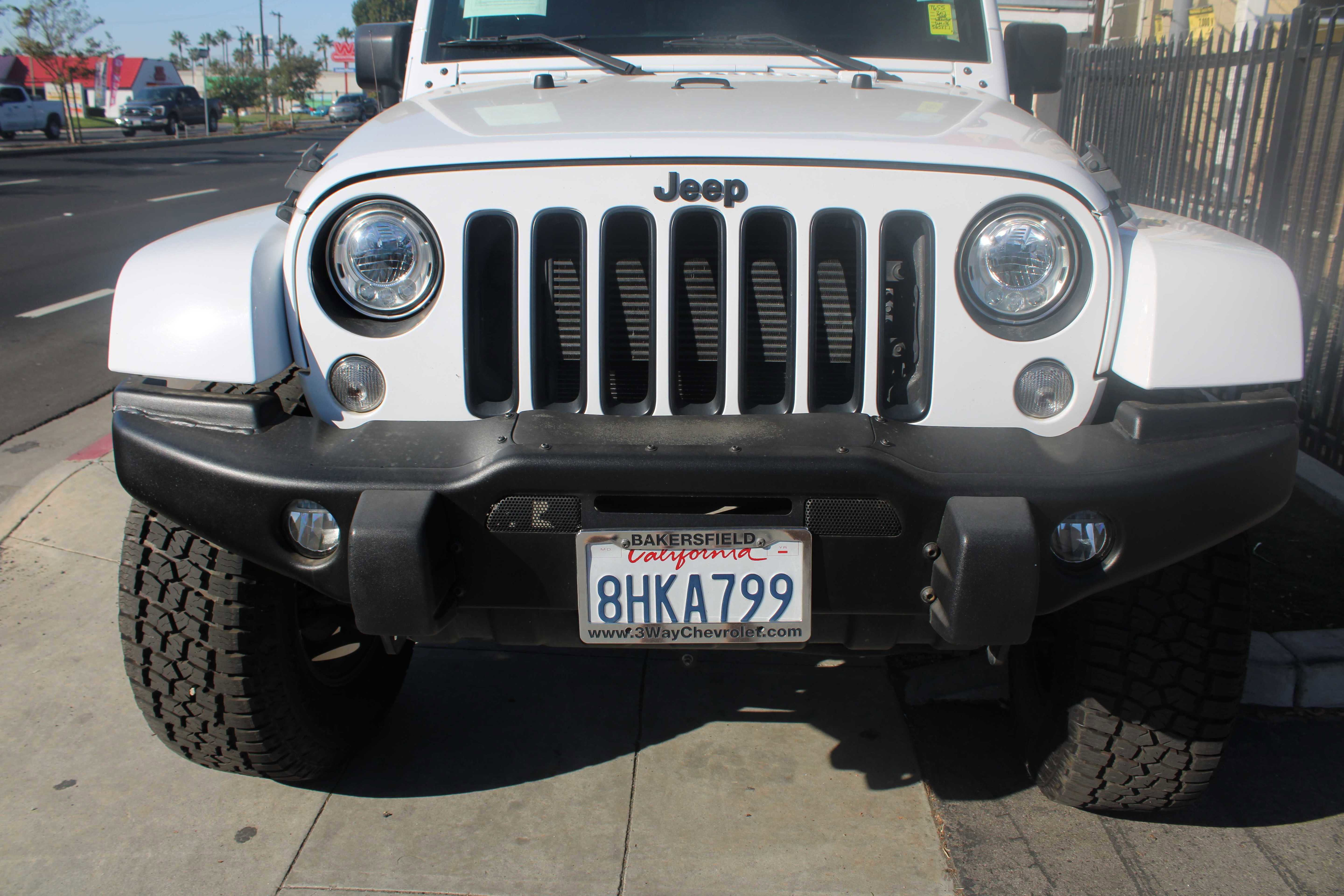 Used 2017 Jeep Wrangler Unlimited Sahara image 34