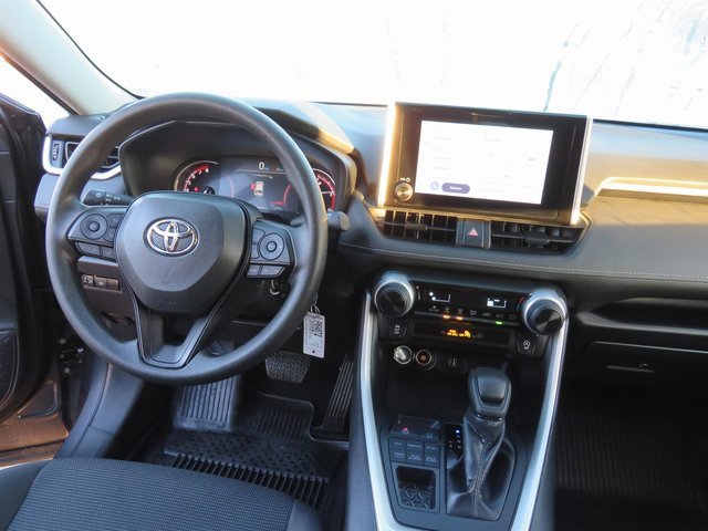 Certified 2025 Toyota RAV4 LE image 21