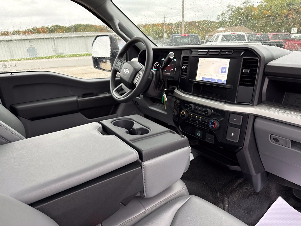 Used 2023 Ford F250 XL w/ Snow Plow Prep Package AWD/4WD image 8