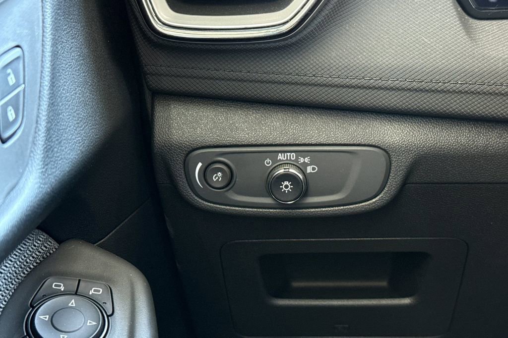 Used 2026 Chevrolet TrailBlazer LS w/ LS Convenience Package image 38