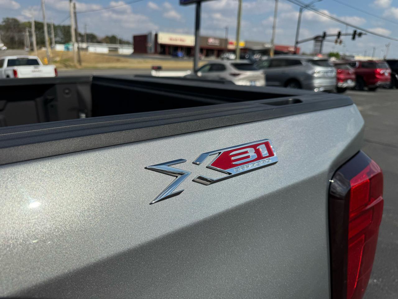 Used 2023 GMC Sierra 1500 Elevation AWD/4WD image 11