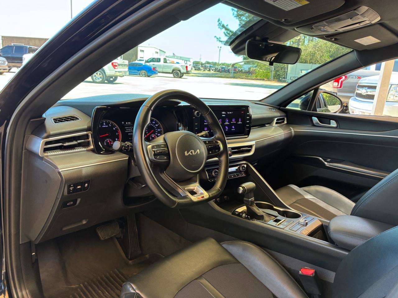 Used 2022 Kia K5 GT-Line image 11