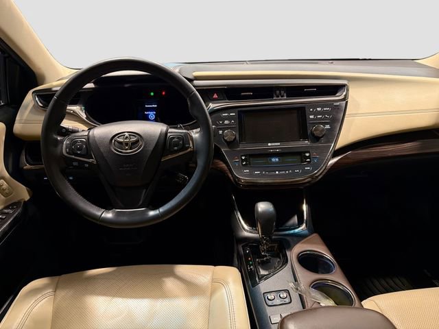 Used 2013 Toyota Avalon Limited image 19