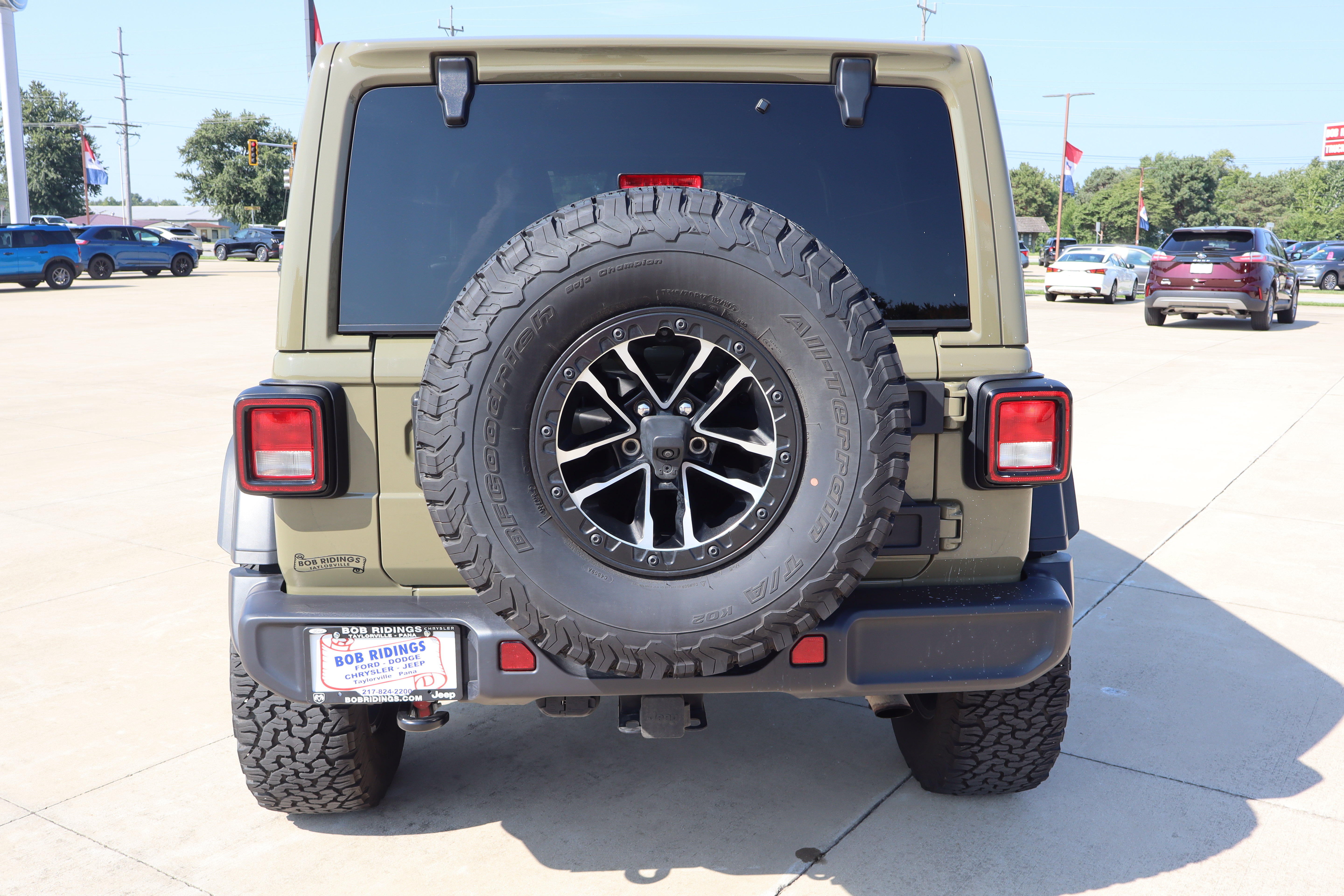 Used 2025 Jeep Wrangler Unlimited Sport AWD/4WD image 6