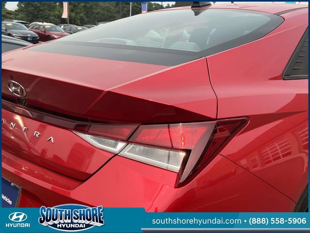 Certified 2022 Hyundai Elantra SEL w/ Convenience Package FWD image 9