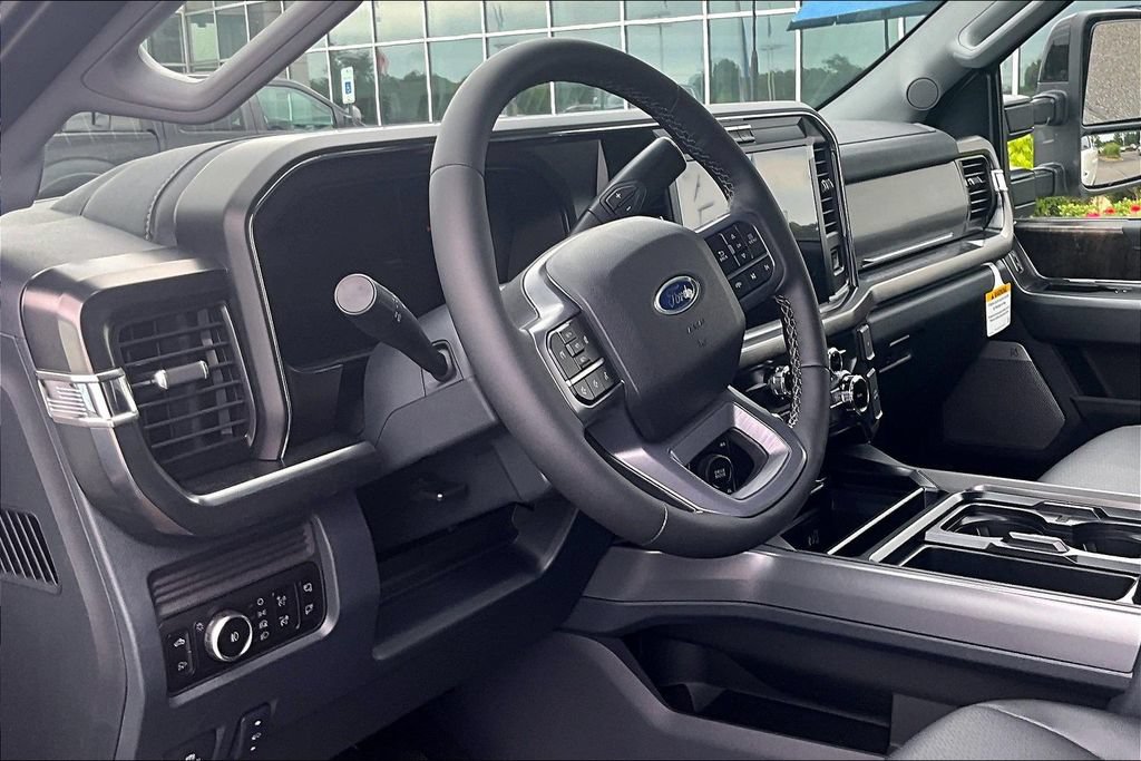 New 2026 Ford F250 Lariat w/ Black Appearance Package AWD/4WD image 6