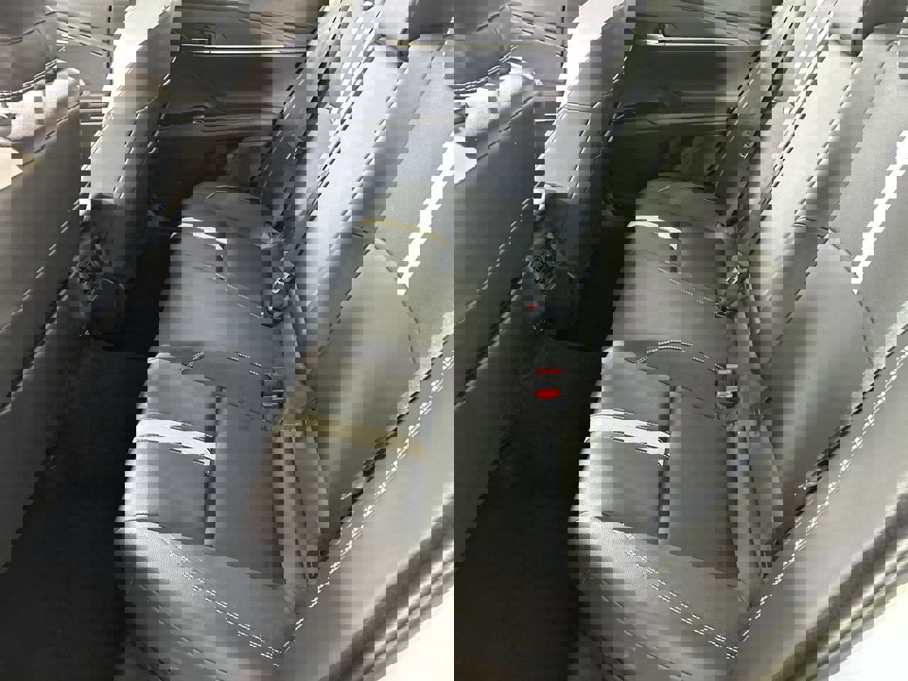 Used 2025 Toyota Camry SE image 23