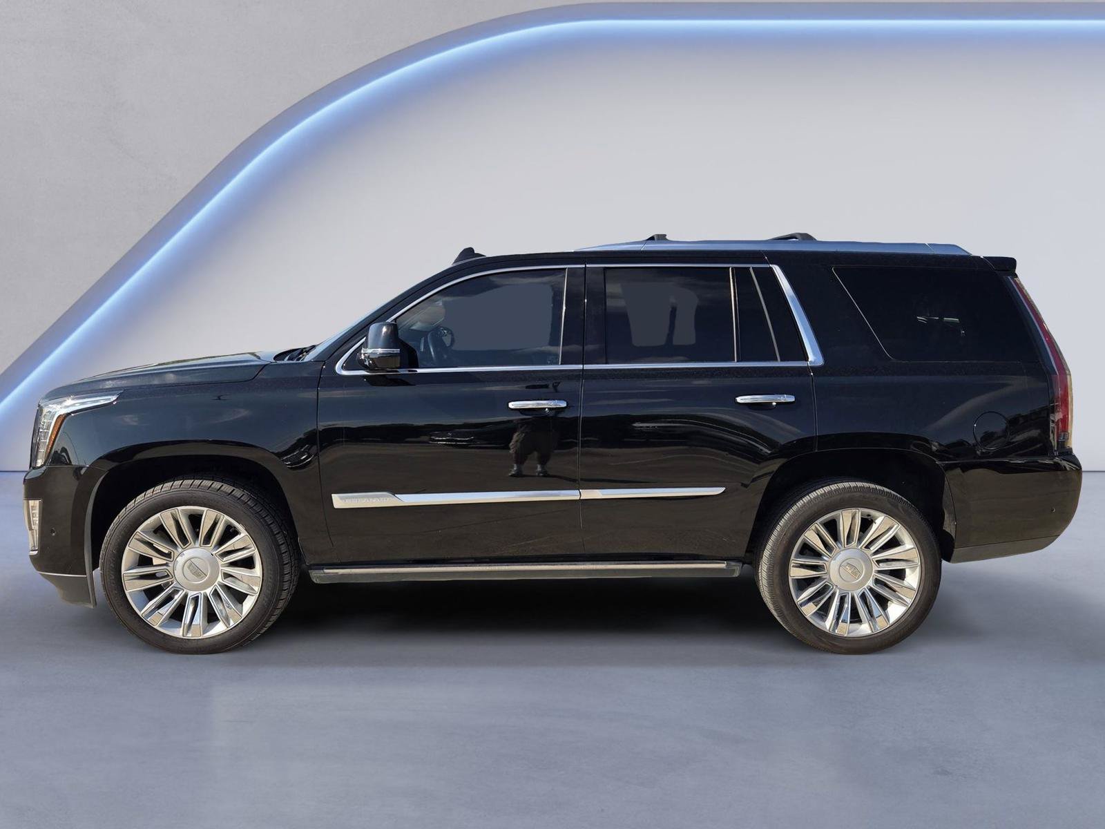 Used 2020 Cadillac Escalade Platinum AWD/4WD image 5
