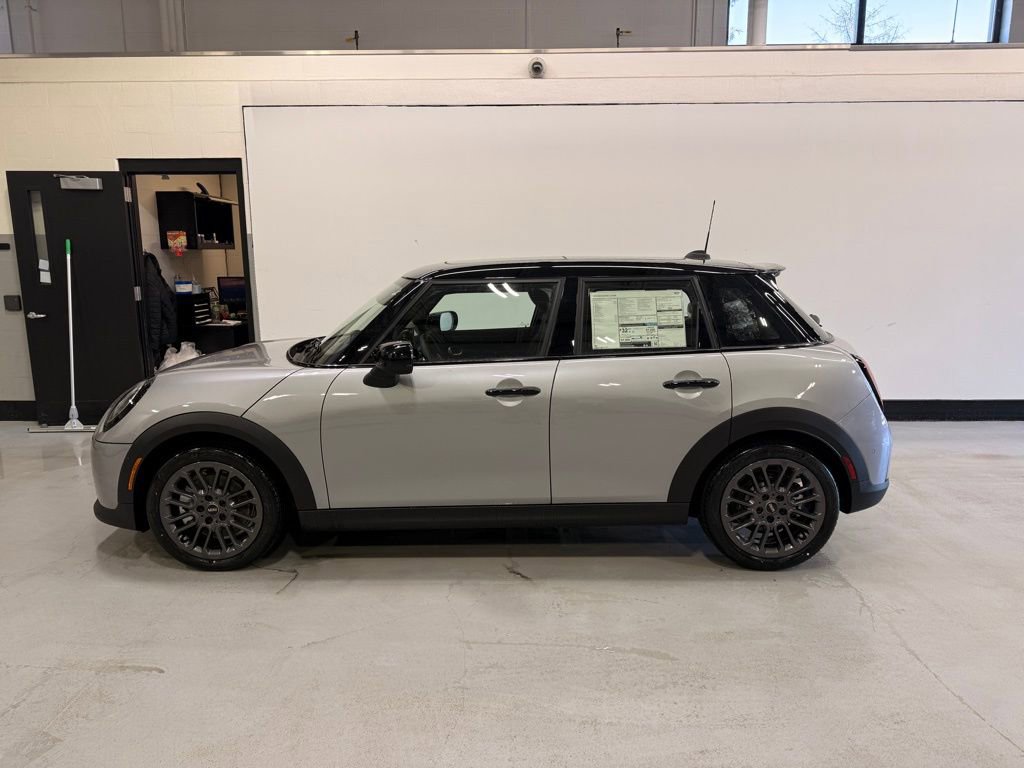 New 2026 MINI Cooper S image 2