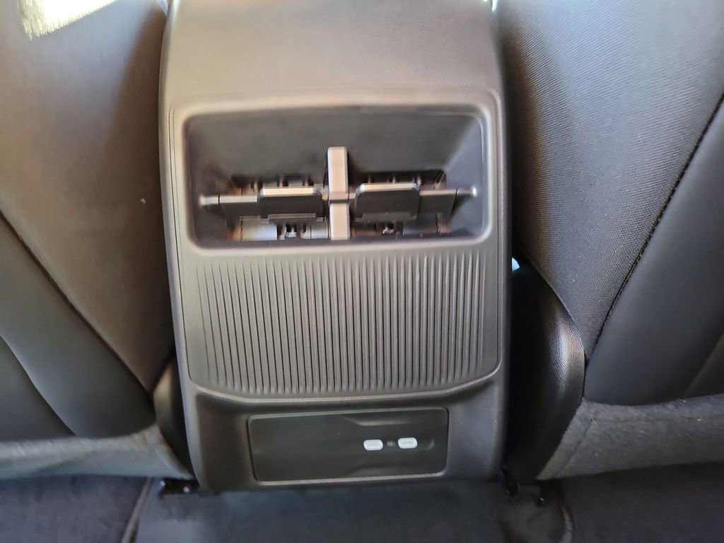 New 2026 Jeep Cherokee Limited image 15