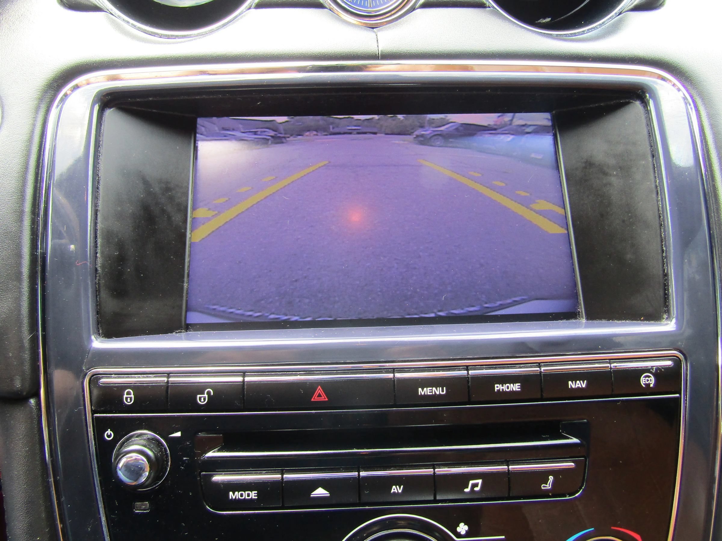 Used 2013 Jaguar XJ L Supersport RWD image 32
