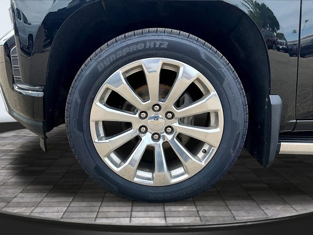 Used 2019 Chevrolet Silverado 1500 High Country w/ Technology Package AWD/4WD image 36