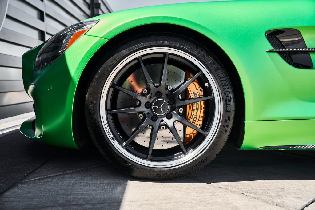 Used 2018 Mercedes-Benz AMG GT R image 3