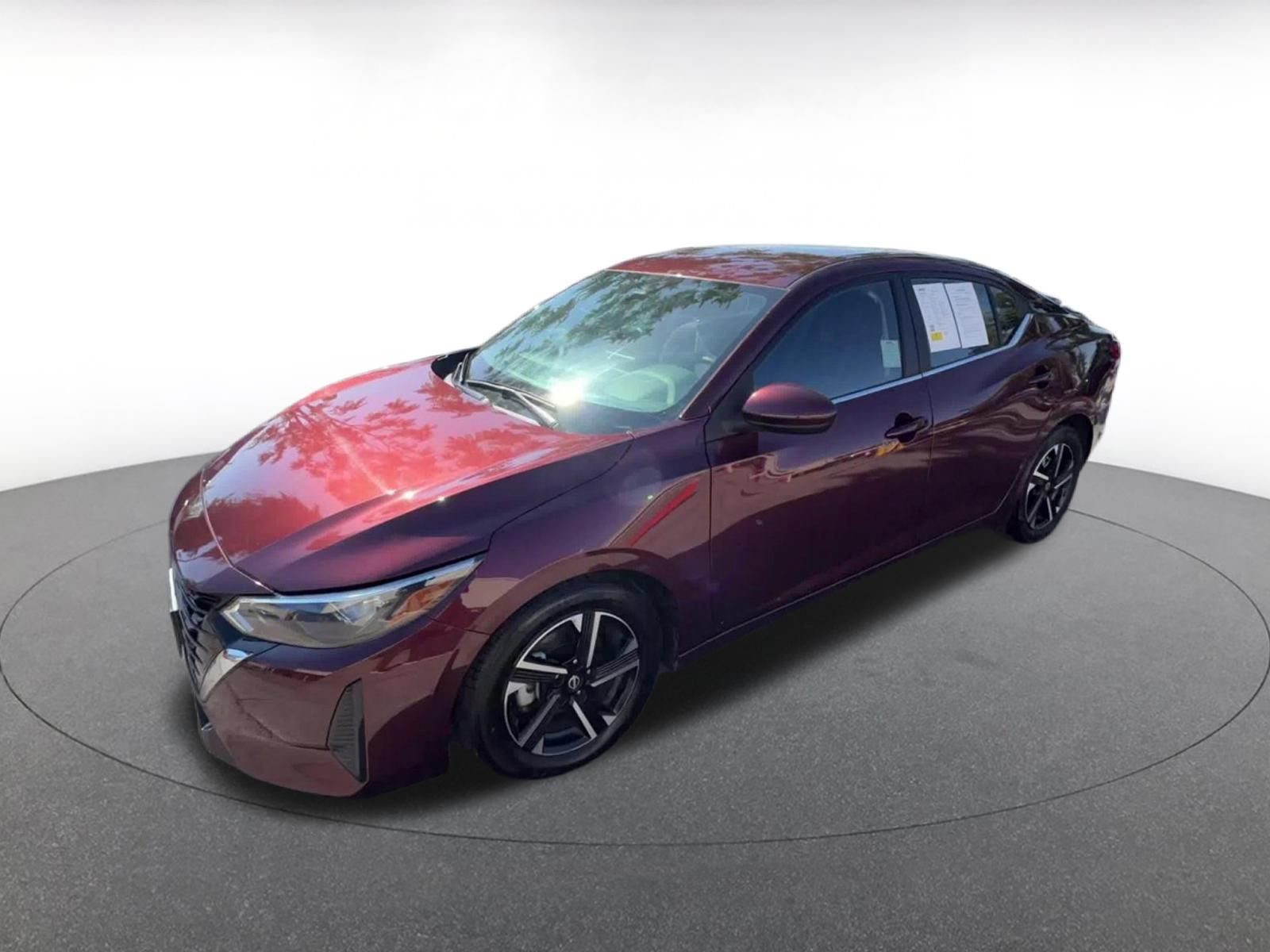 Used 2025 Nissan Sentra SV FWD image 8
