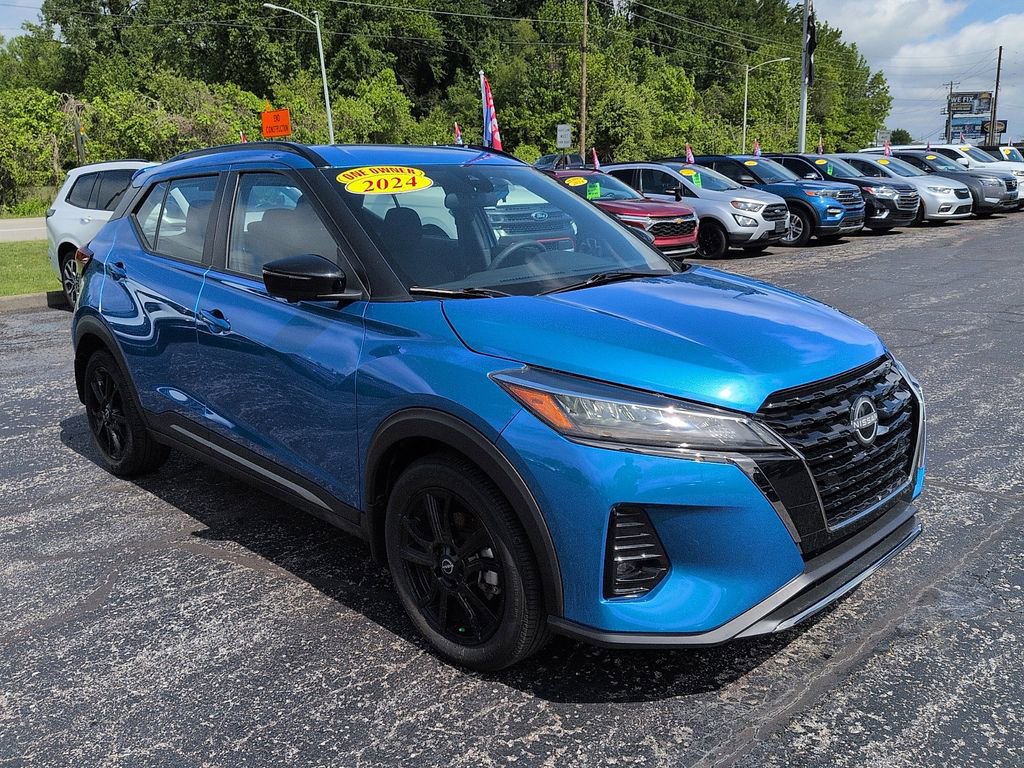 Used 2024 Nissan Kicks SR FWD image 1