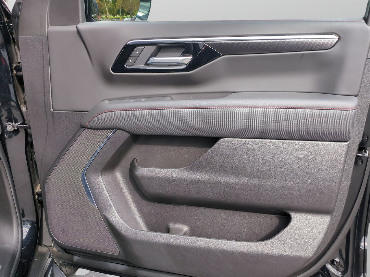 Used 2026 Chevrolet Tahoe RST RWD image 19