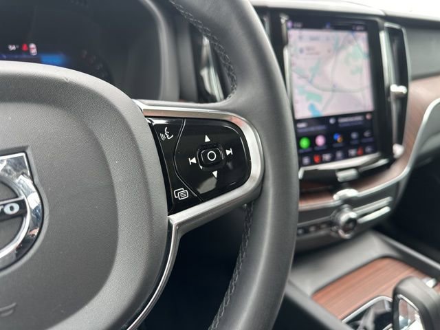 Certified 2023 Volvo XC60 B5 Plus w/ Climate Package image 27