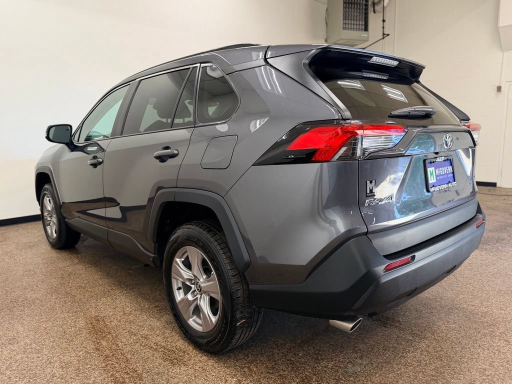 Used 2025 Toyota RAV4 XLE FWD image 3