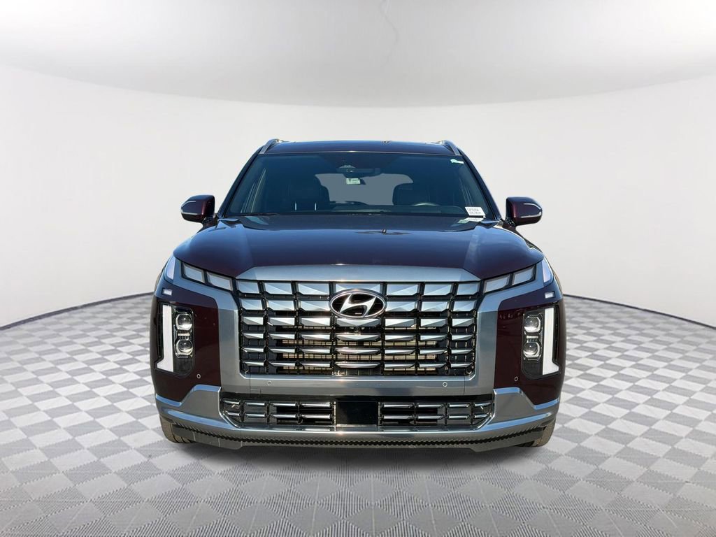 Used 2024 Hyundai Palisade Calligraphy image 2