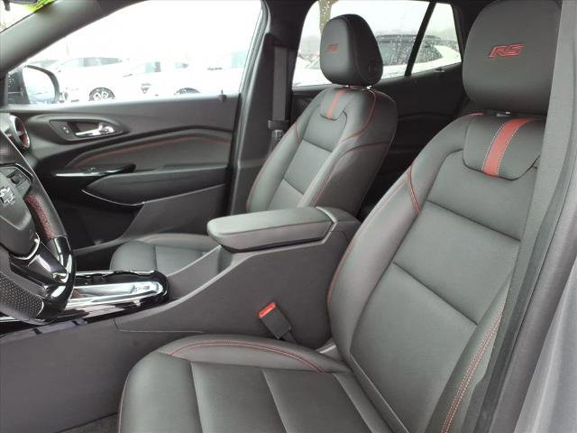 Used 2025 Chevrolet Trax RS image 13