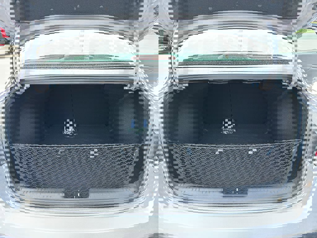 New 2025 Hyundai Elantra SEL image 36