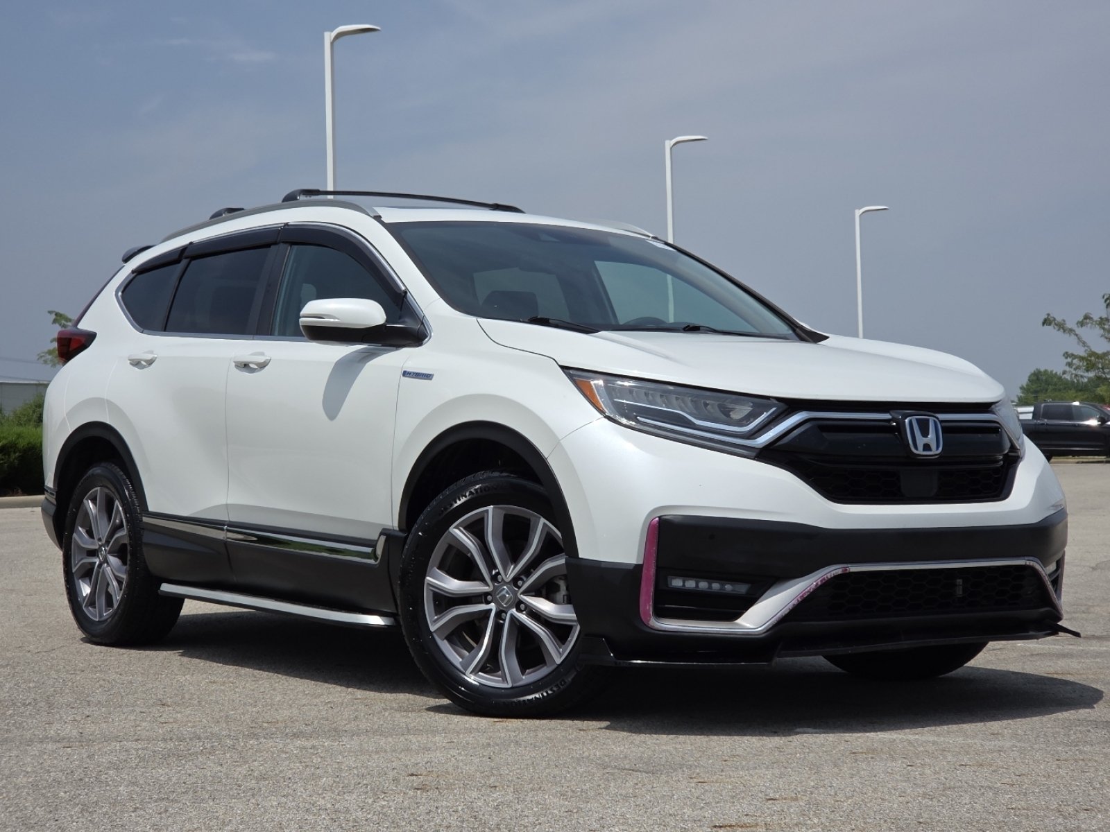 Used 2020 Honda CR-V Touring image 2