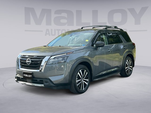 Used 2025 Nissan Pathfinder Platinum w/ Cargo Package