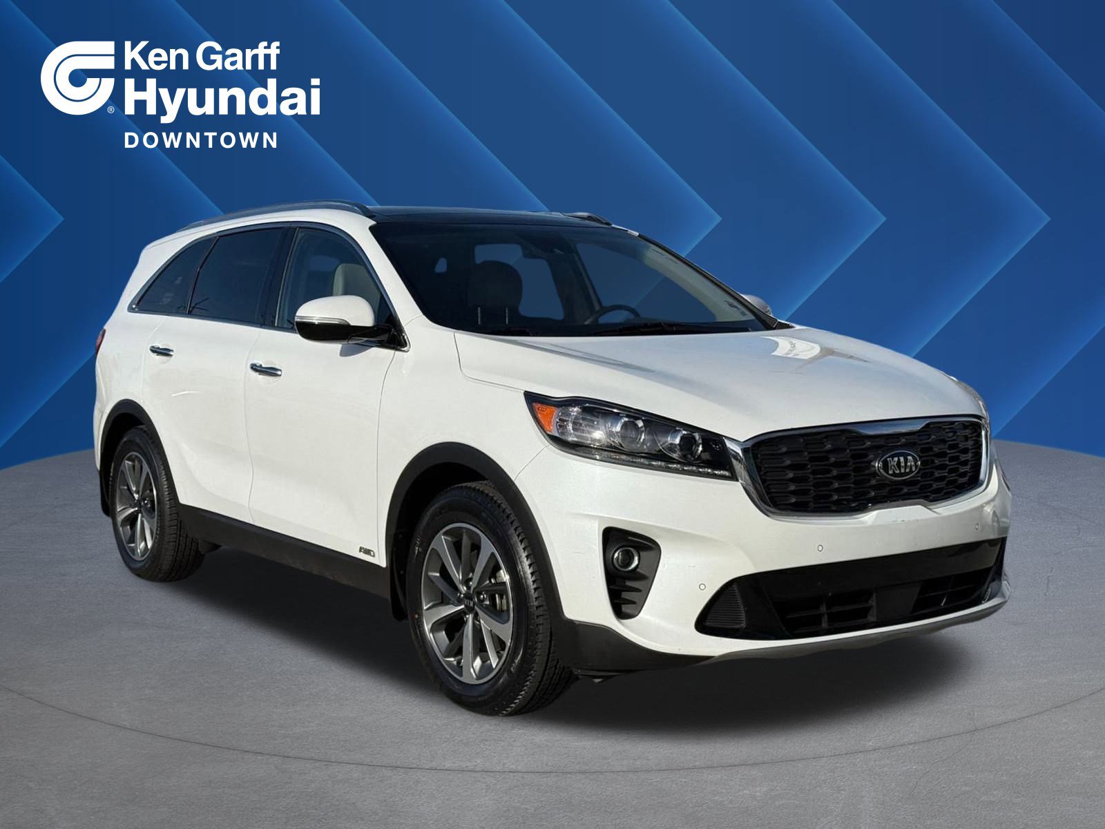 Used 2019 Kia Sorento EX w/ EX Touring Package image 1