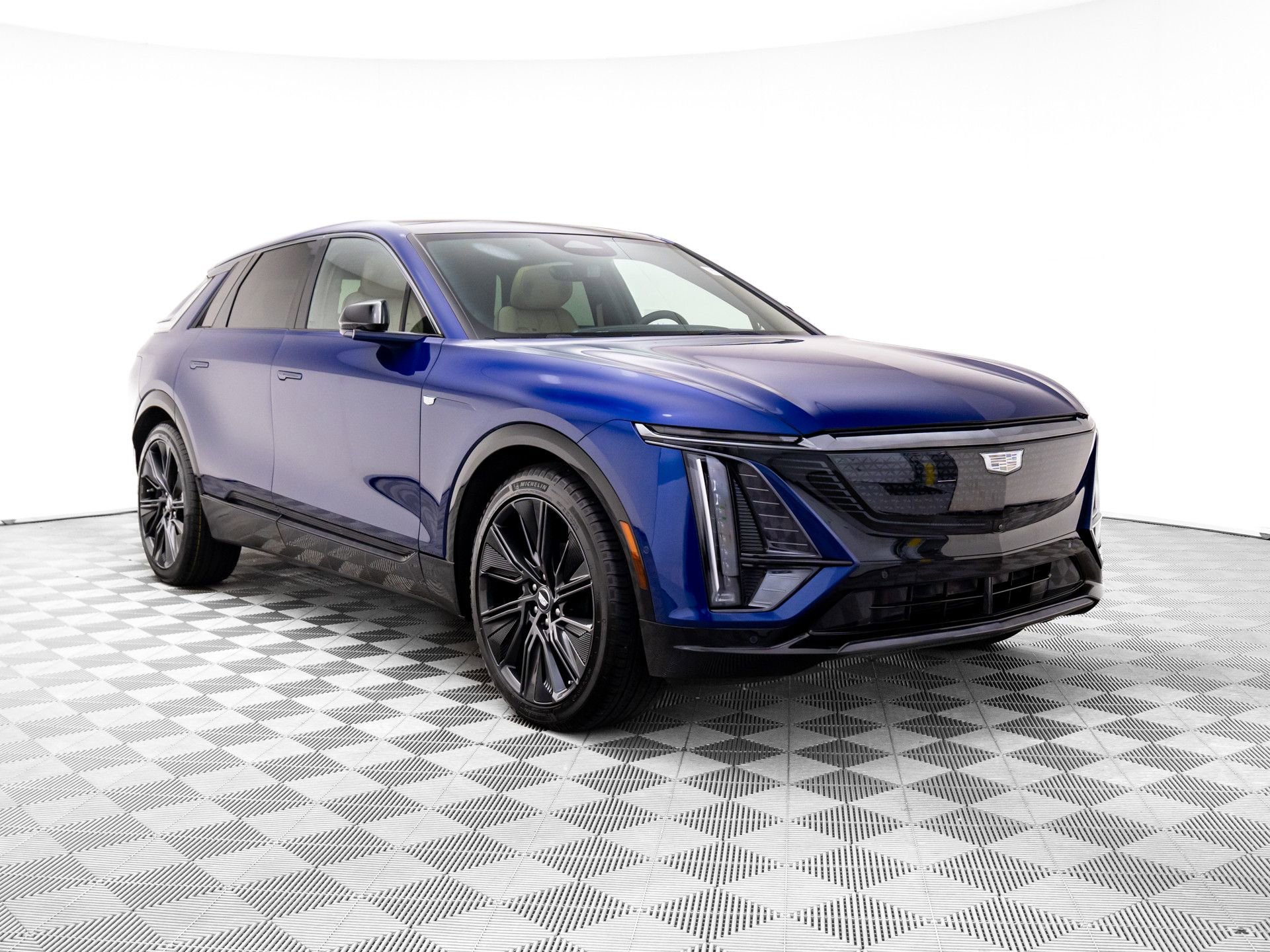 Certified 2024 Cadillac Lyriq Sport w/ Nappa Leather Package image 8