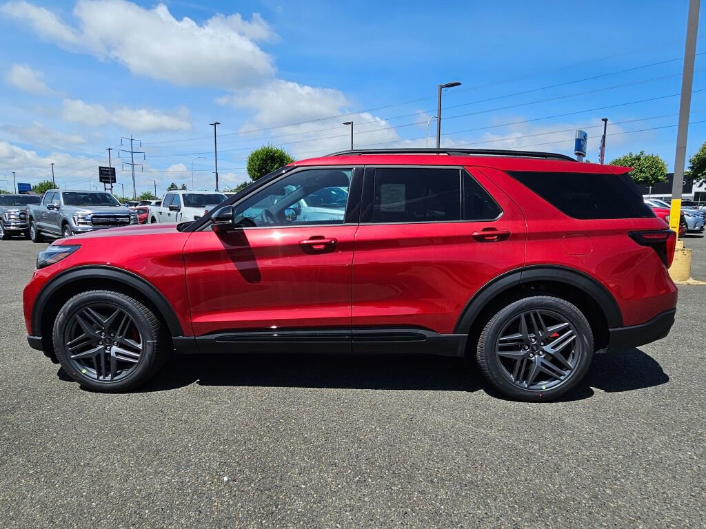 New 2026 Ford Explorer ST AWD/4WD image 2