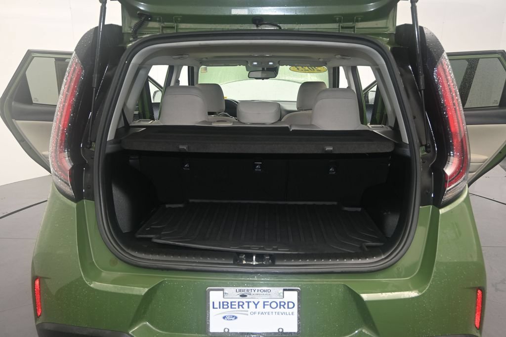 Used 2023 Kia Soul EX FWD image 11
