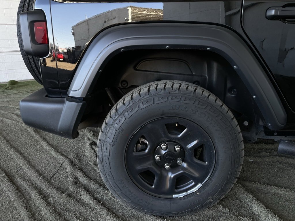 Used 2022 Jeep Wrangler Unlimited Sport image 17