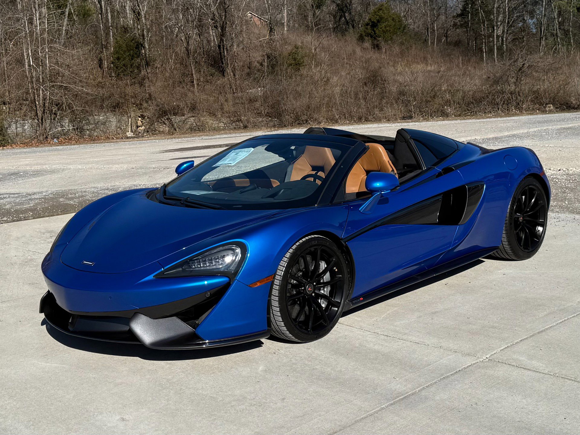 Used 2018 McLaren 570S Spider image 21