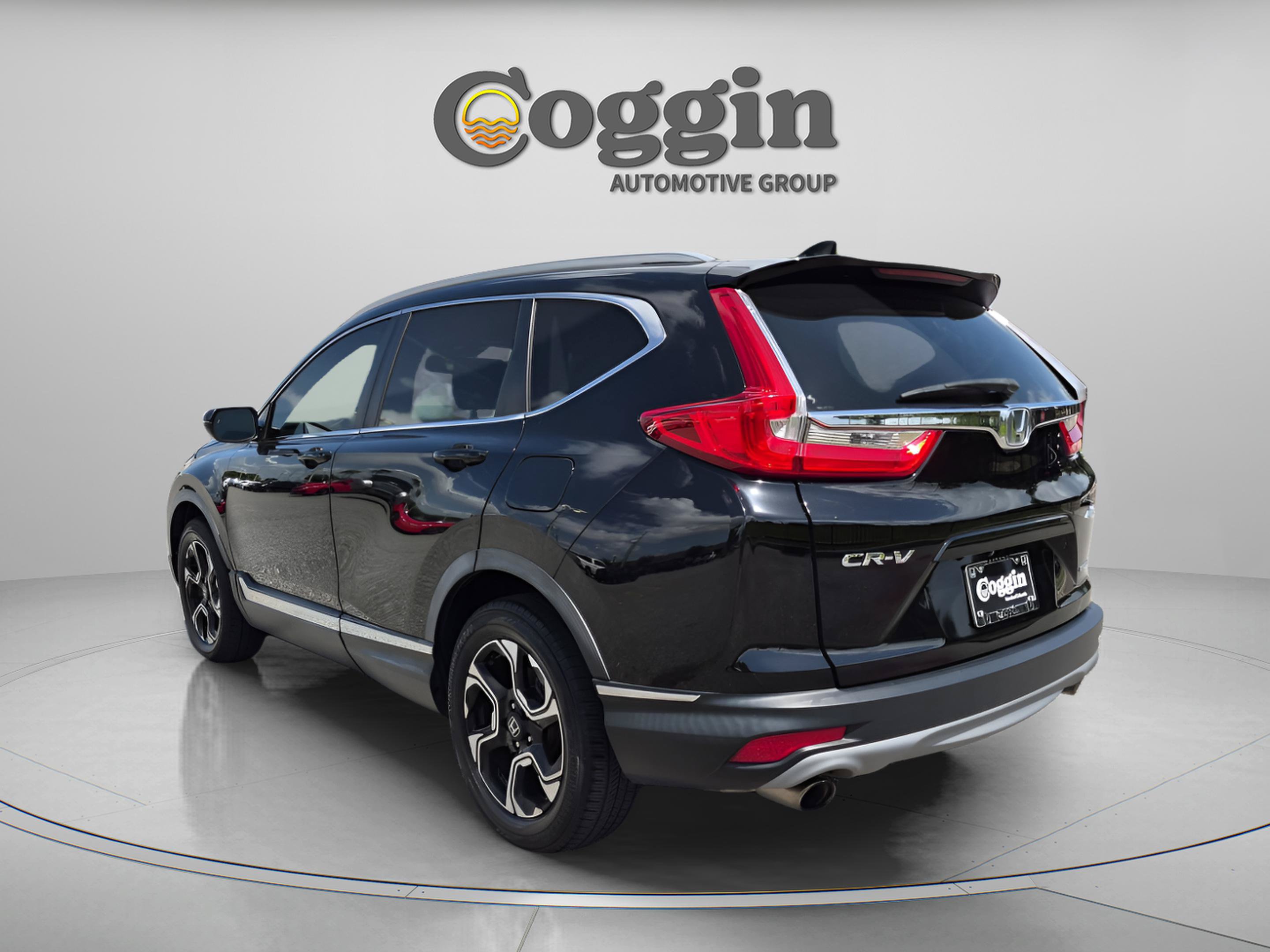 Used 2017 Honda CR-V Touring image 4