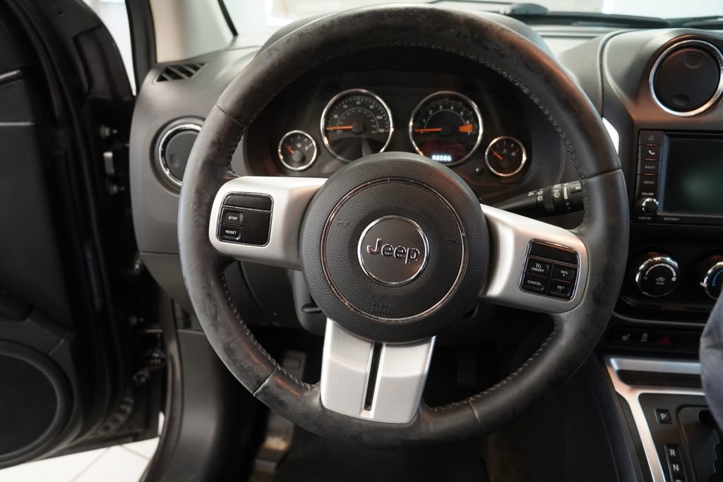 Used 2017 Jeep Compass High Altitude image 13