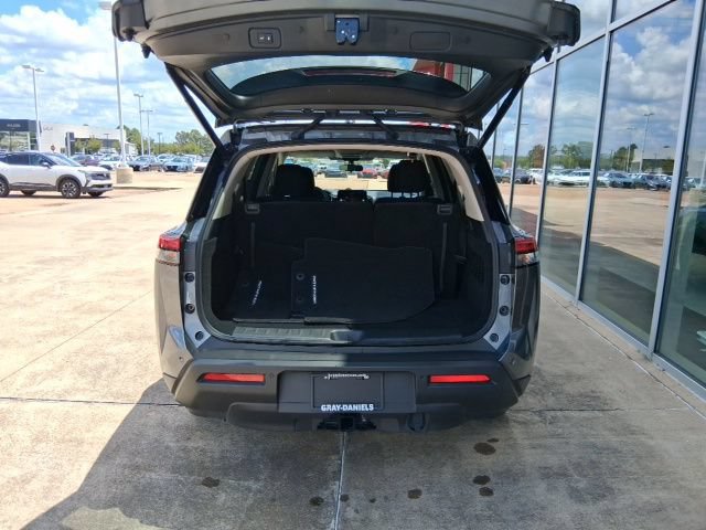 Certified 2025 Nissan Pathfinder SV w/ SV Premium Package FWD image 7