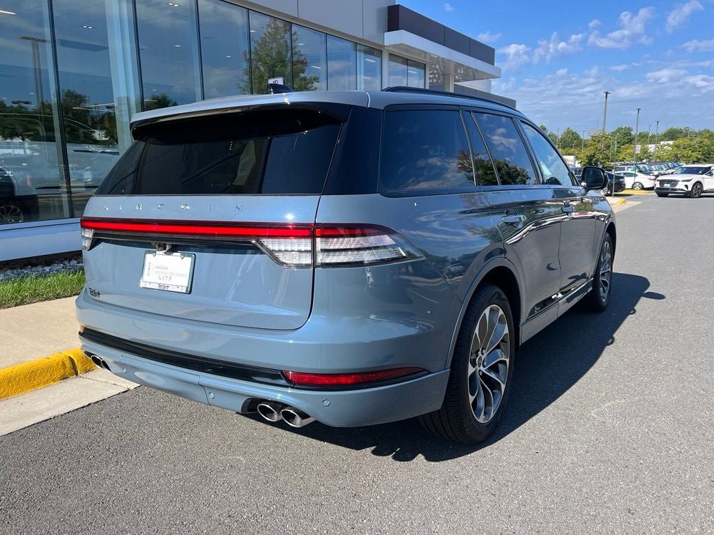 Used 2026 Lincoln Aviator AWD image 8