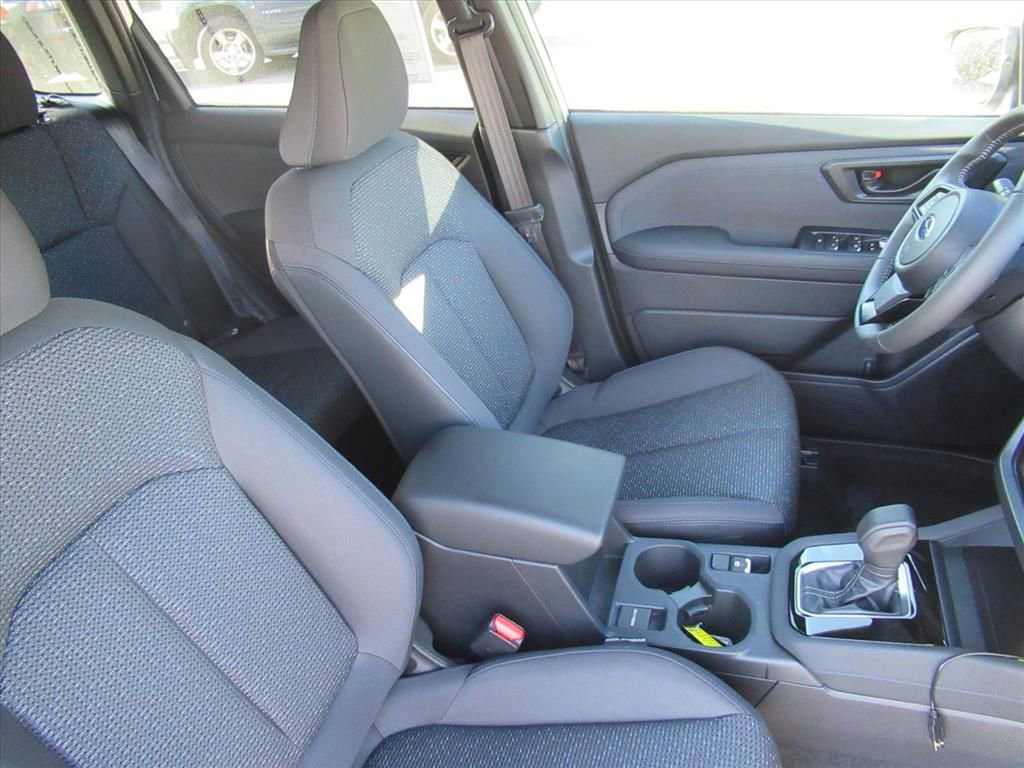 Used 2025 Subaru Forester Premium image 9