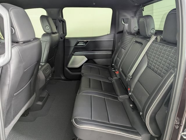 Used 2025 GMC Sierra EV Denali AWD/4WD image 16