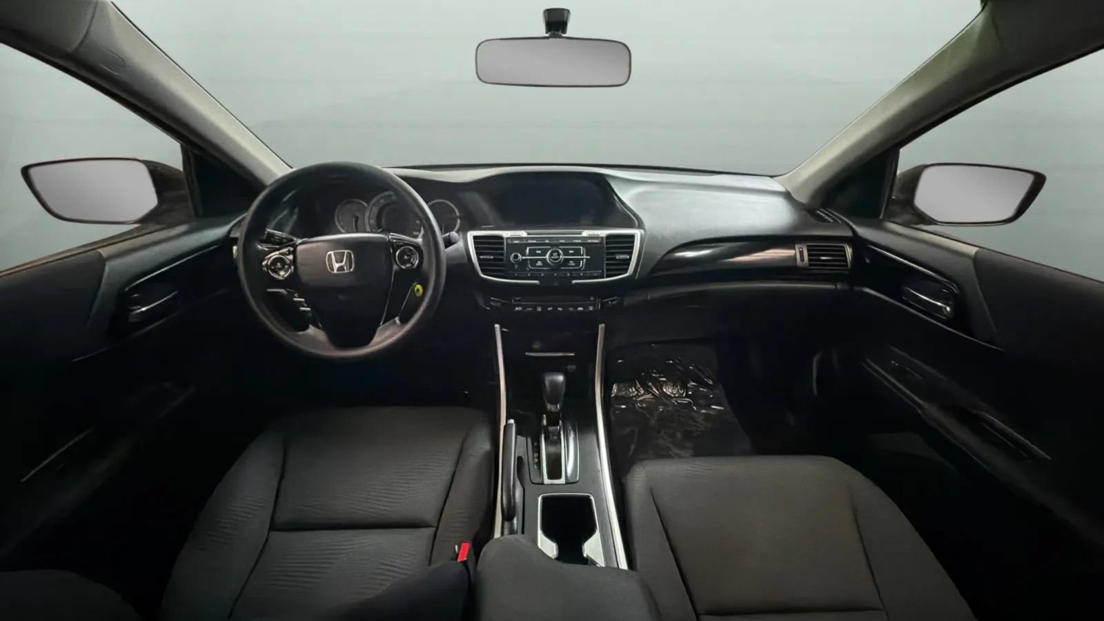 Used 2017 Honda Accord LX image 9