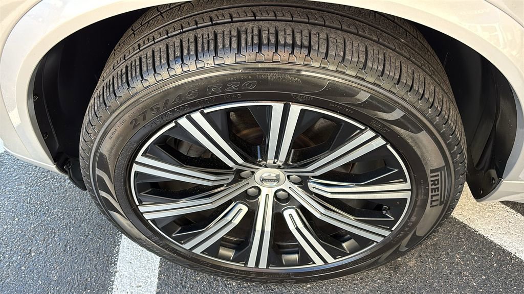Certified 2023 Volvo XC90 B6 Core w/ Climate Package image 32