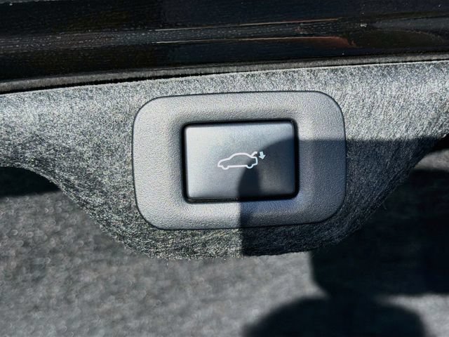 Used 2024 Lexus ES 300h F Sport w/ Accessory Package (Z2) FWD image 13