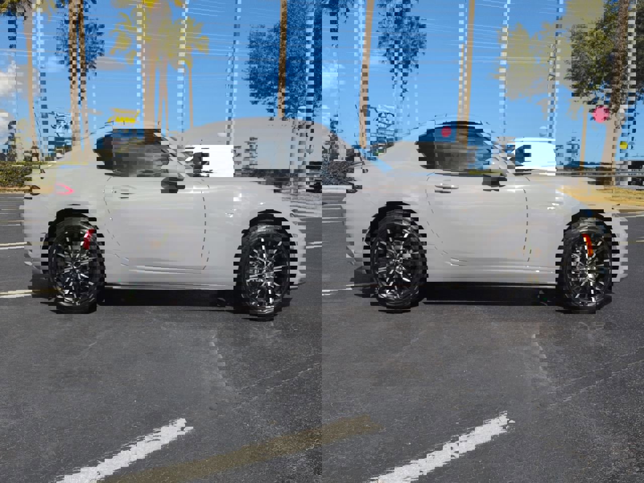 Used 2025 MAZDA MX-5 Miata RF Grand Touring RWD image 3