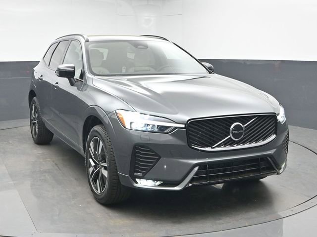 New 2026 Volvo XC60 B5 Core w/ Climate Package image 2