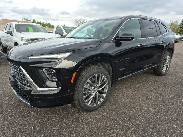 Used 2025 Buick Enclave Avenir w/ Super Cruise Package image 3