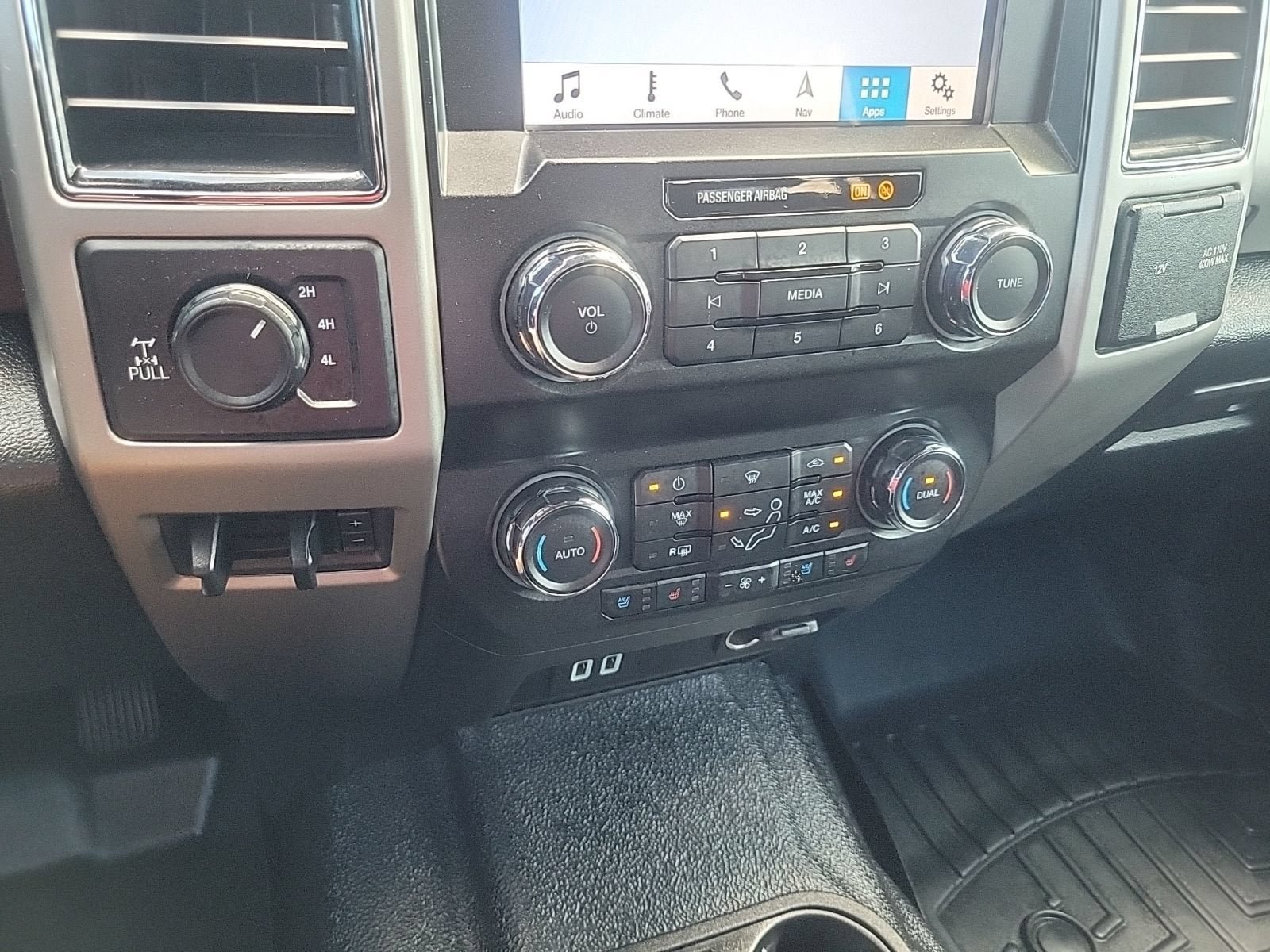 Used 2019 Ford F250 Lariat w/ Lariat Ultimate Package AWD/4WD image 25