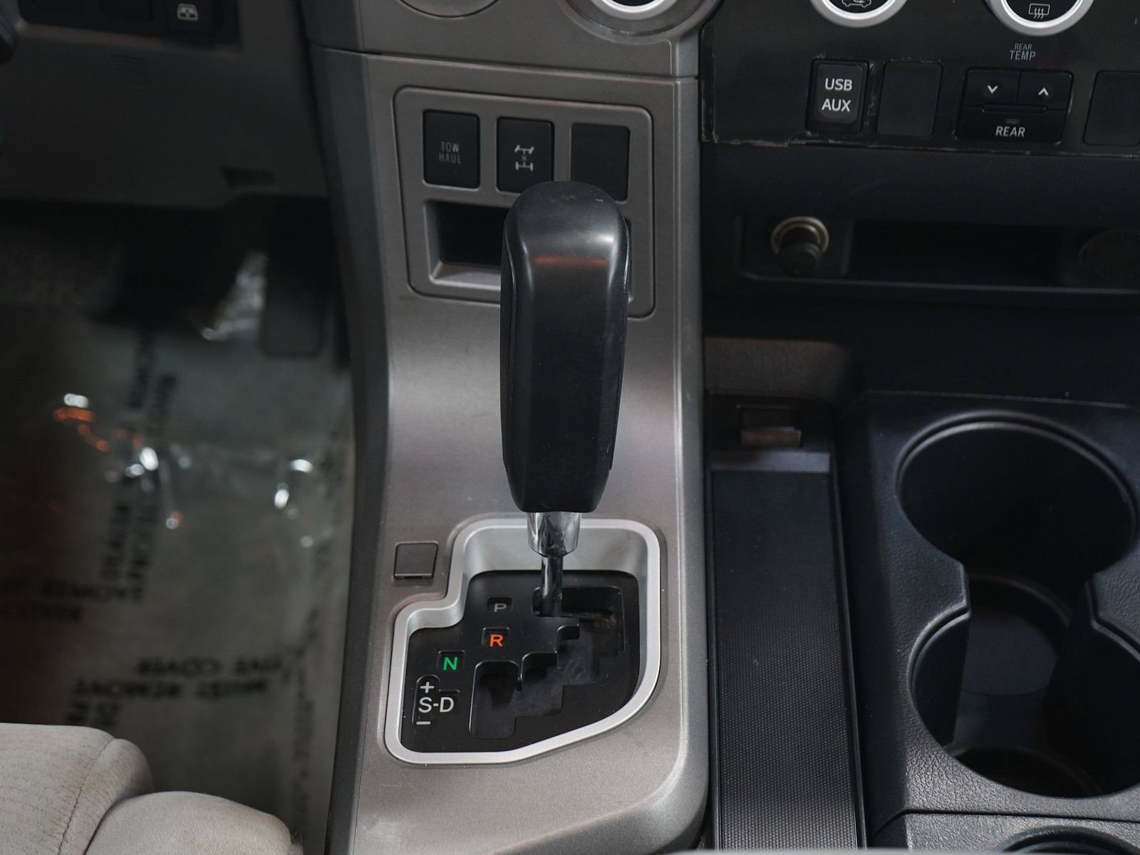 Used 2010 Toyota Sequoia SR5 AWD/4WD image 18